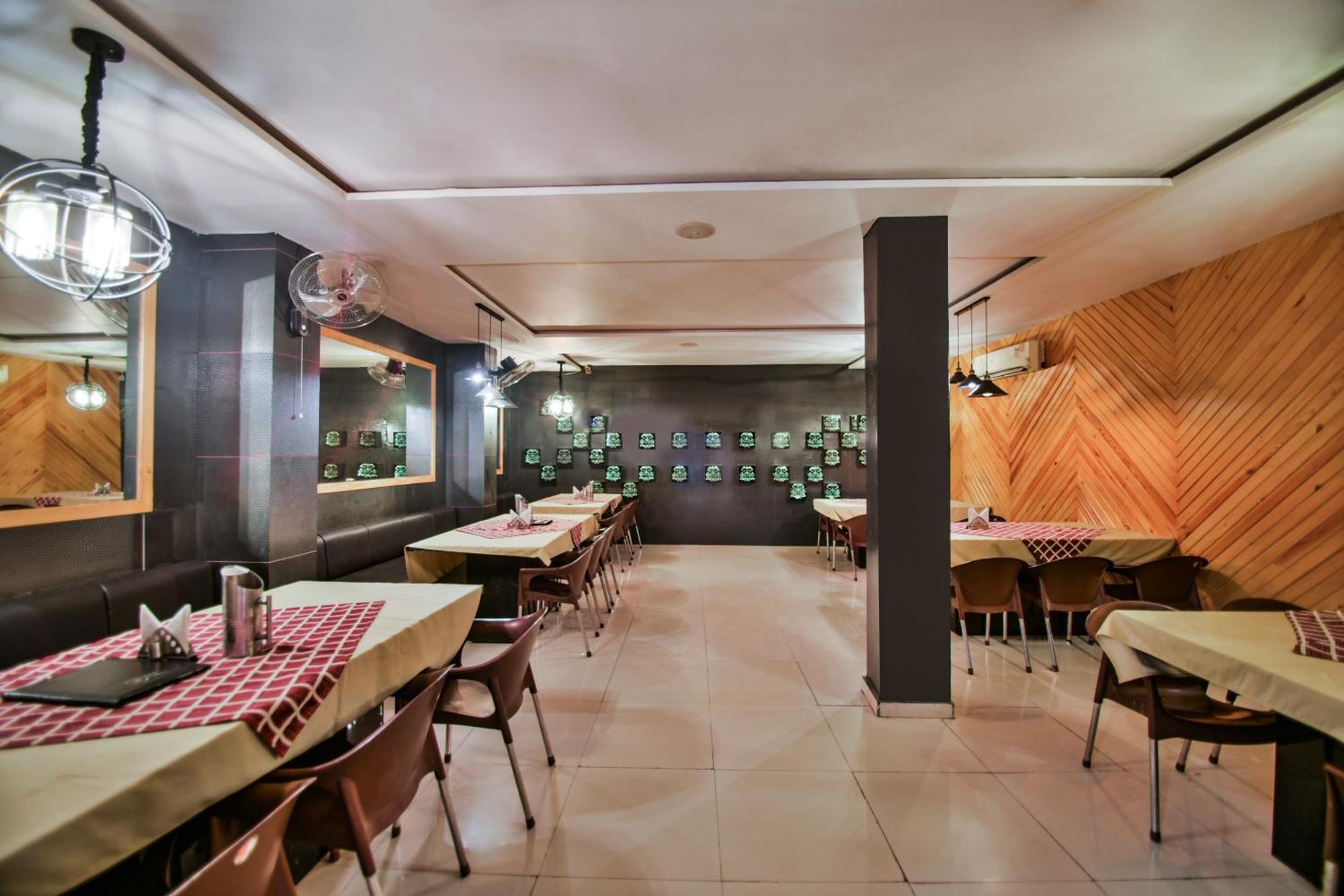Oyo Hotel Ajanta Hamirgarh Extérieur photo